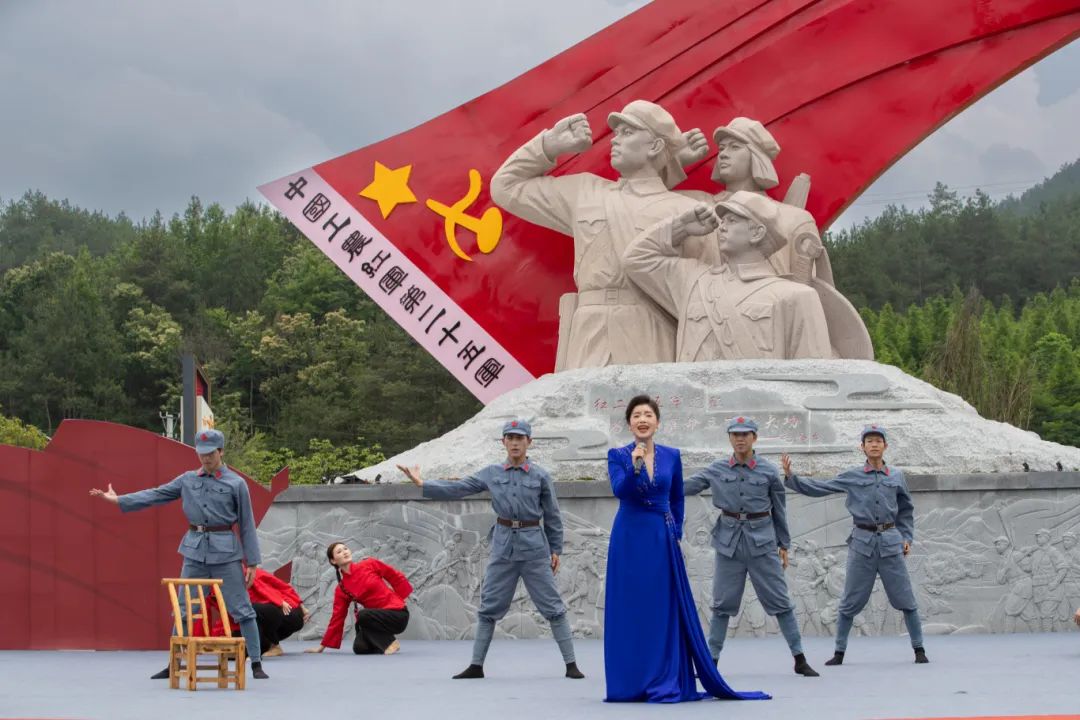 7 大别山上七枝花-3.jpg